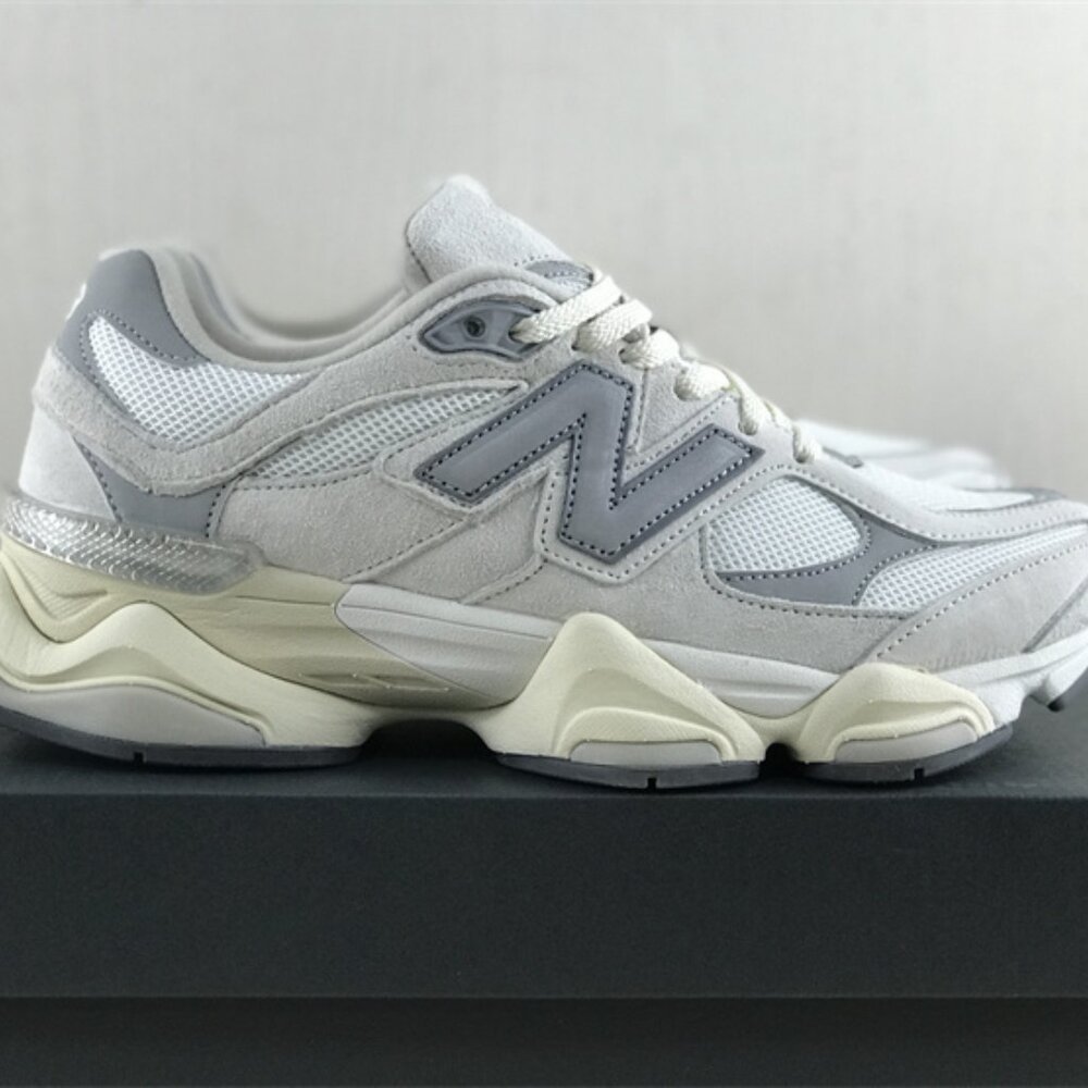 New Balance 9060 Light Blue Mens Sports Casual Shoes - Picture 14 of 14